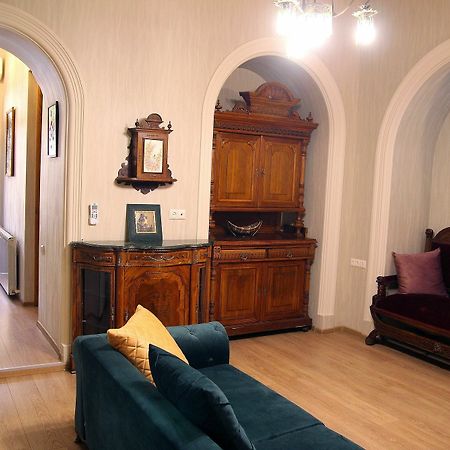 Old Tbilisi Mountain View Apartment Luaran gambar